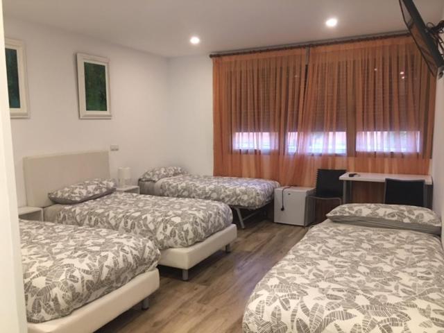 Rooms H Skyline Alcorcón Extérieur photo